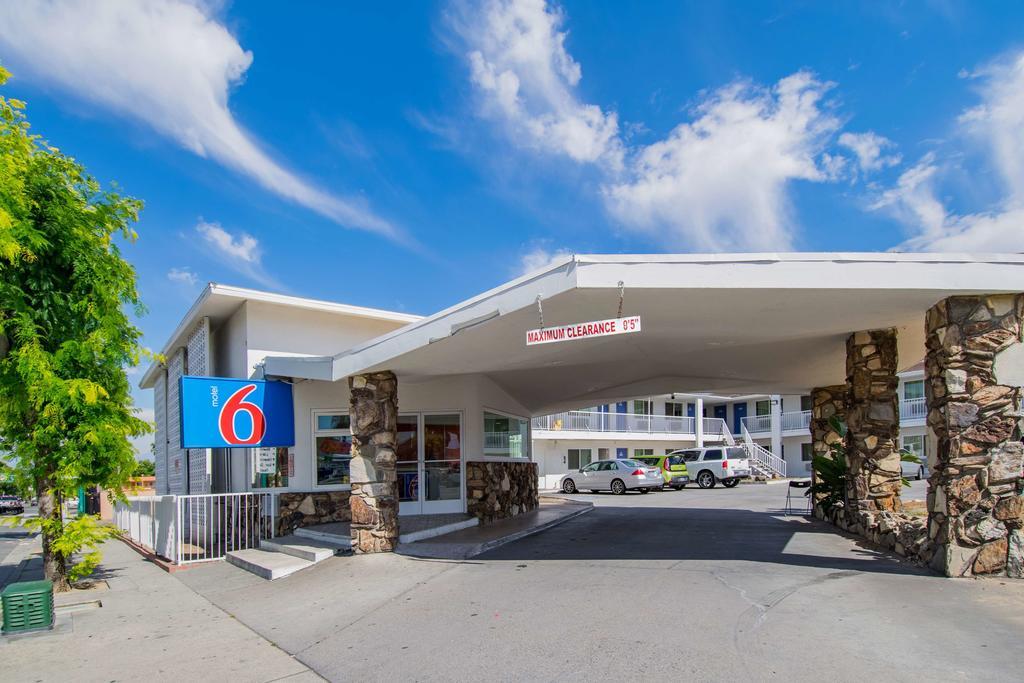 Motel 6-San Bernardino, Ca - Downtown Exteriér fotografie